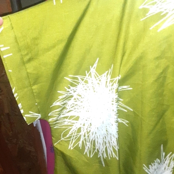 Green Floral Top (Misslook) - Picture 5 of 10